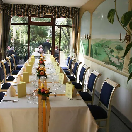 Parkhotel Maasberg Gmbh מלון