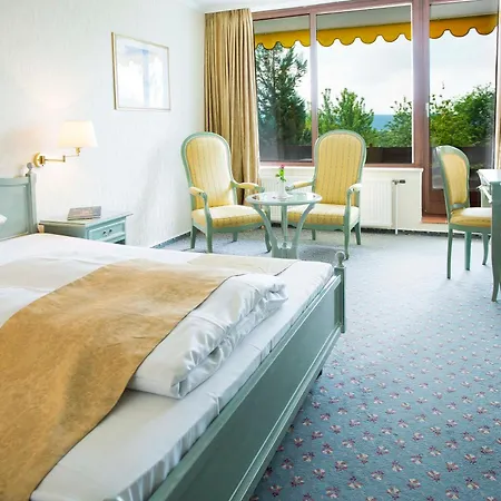 מלון Parkhotel Maasberg Gmbh 4*